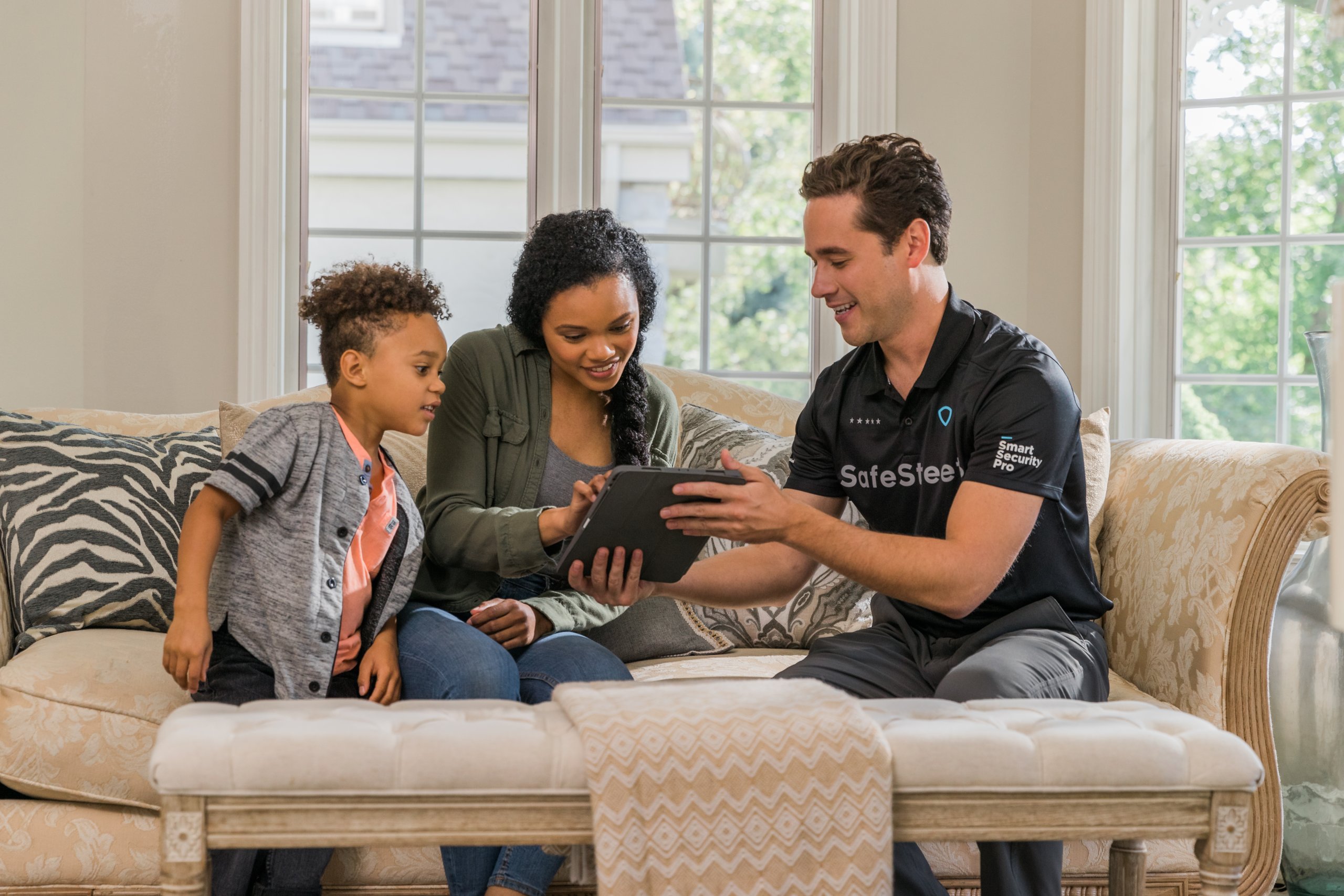 Vivint vs. ADT Authorized Provider-SafeStreets: Who’s Best?